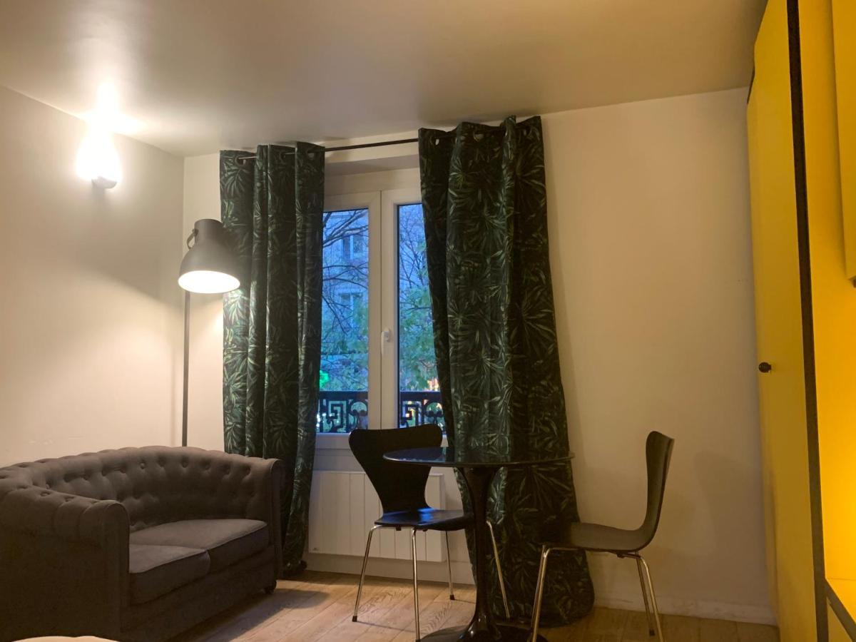Charming Le Marais Retro Apartment Paris Exterior photo